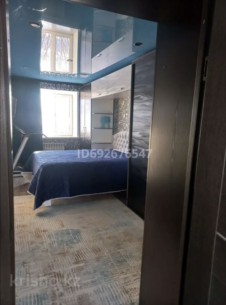 Продам 2-х комнатную квартиру в 3 мкр д.25