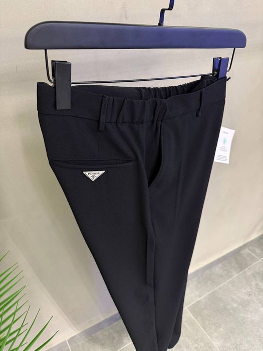 Stoc pantaloni barbati Prada