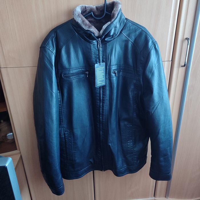 Продам кожаную утепленную мужскую куртку