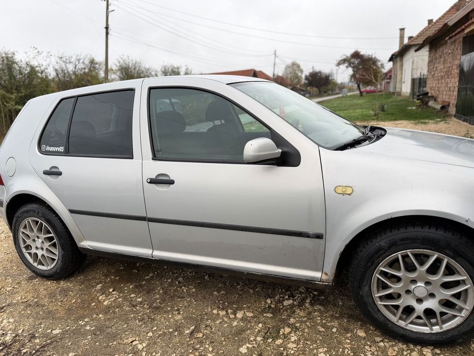 Volkswagen GOLF 4
