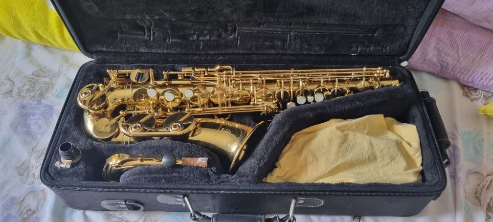 Saxofon Yamaha yas 62