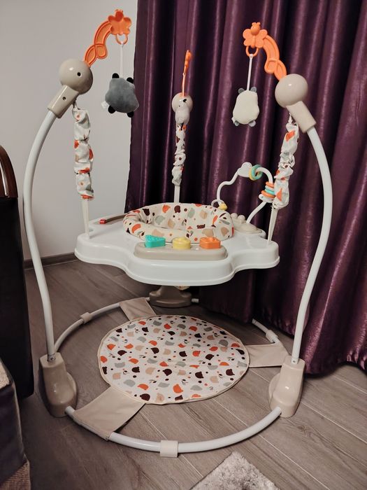 Jumper copii, scaun rotativ 360 grade, de la 6 luni