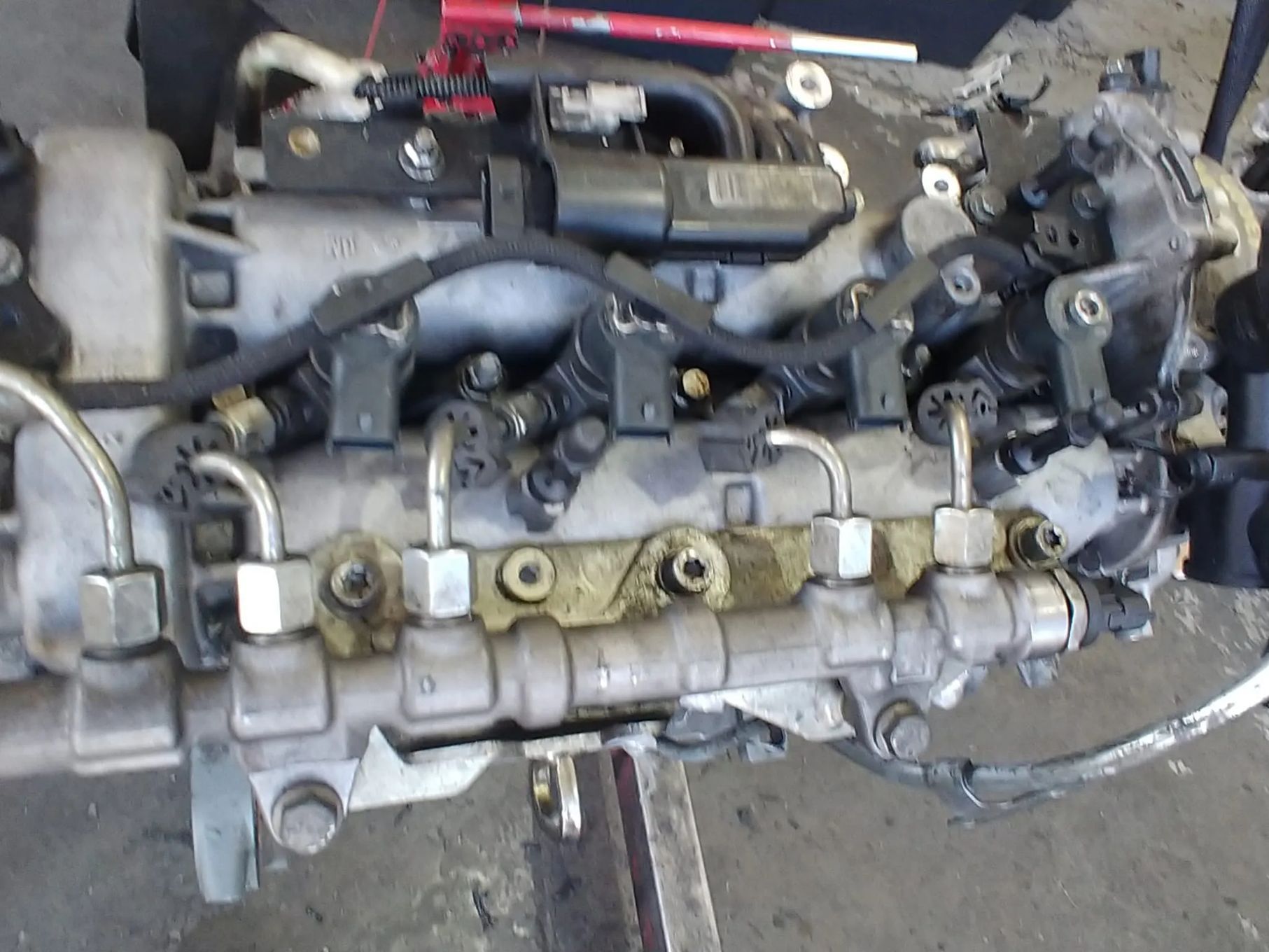 injector b13dtc 1.3cdti opel corsa e 0445110618