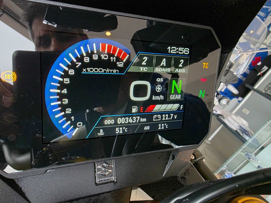 SUZUKI DL800DE V-Strom an 2024 3400 km