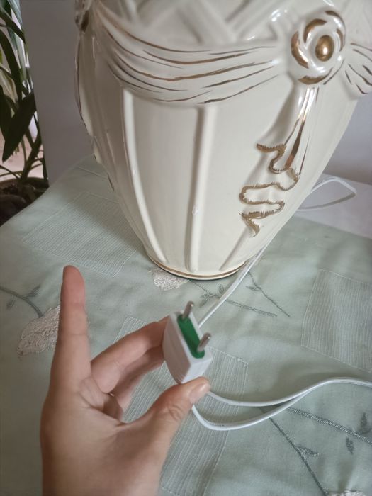 Veioza masivă frumoasă