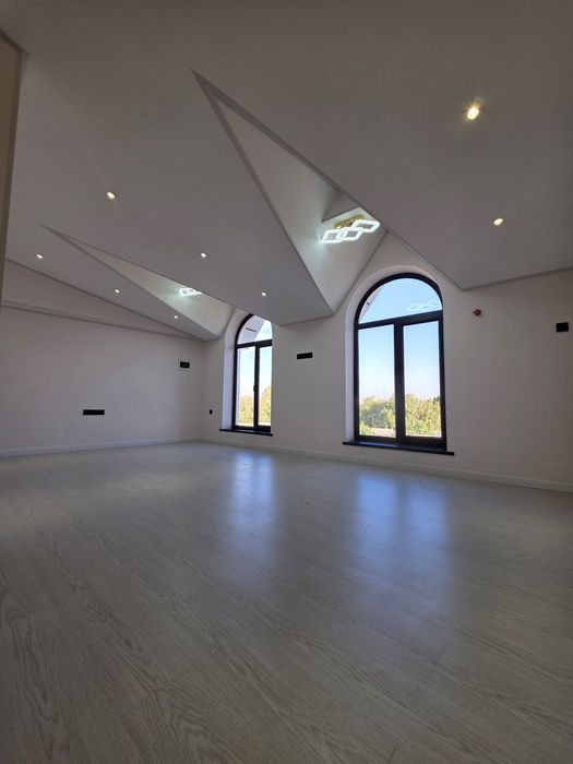 Продаю 1.8 соток евро Коттедж ТТЗ-1