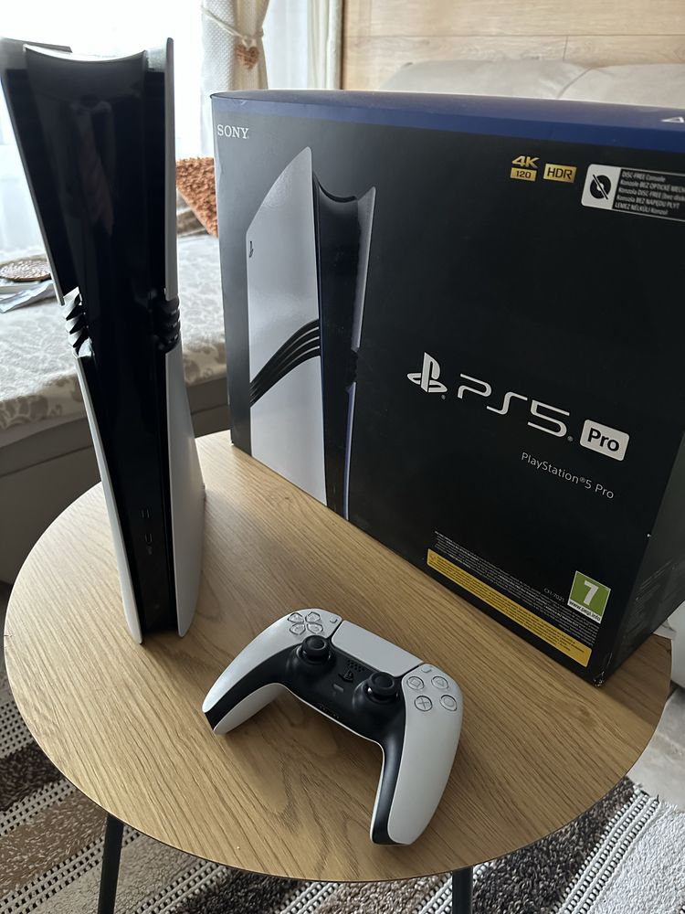 Play Station 5 PRO (PS5 Pro)! + акаунт с игри !Гаранция 2г. Vivacom