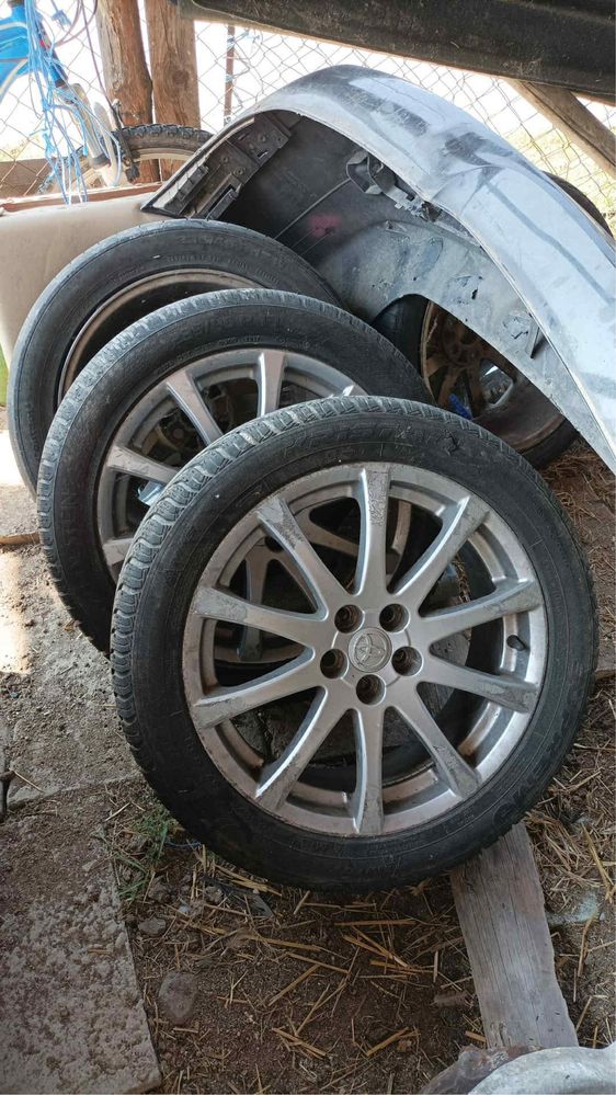 Джанти с гуми за Toyota