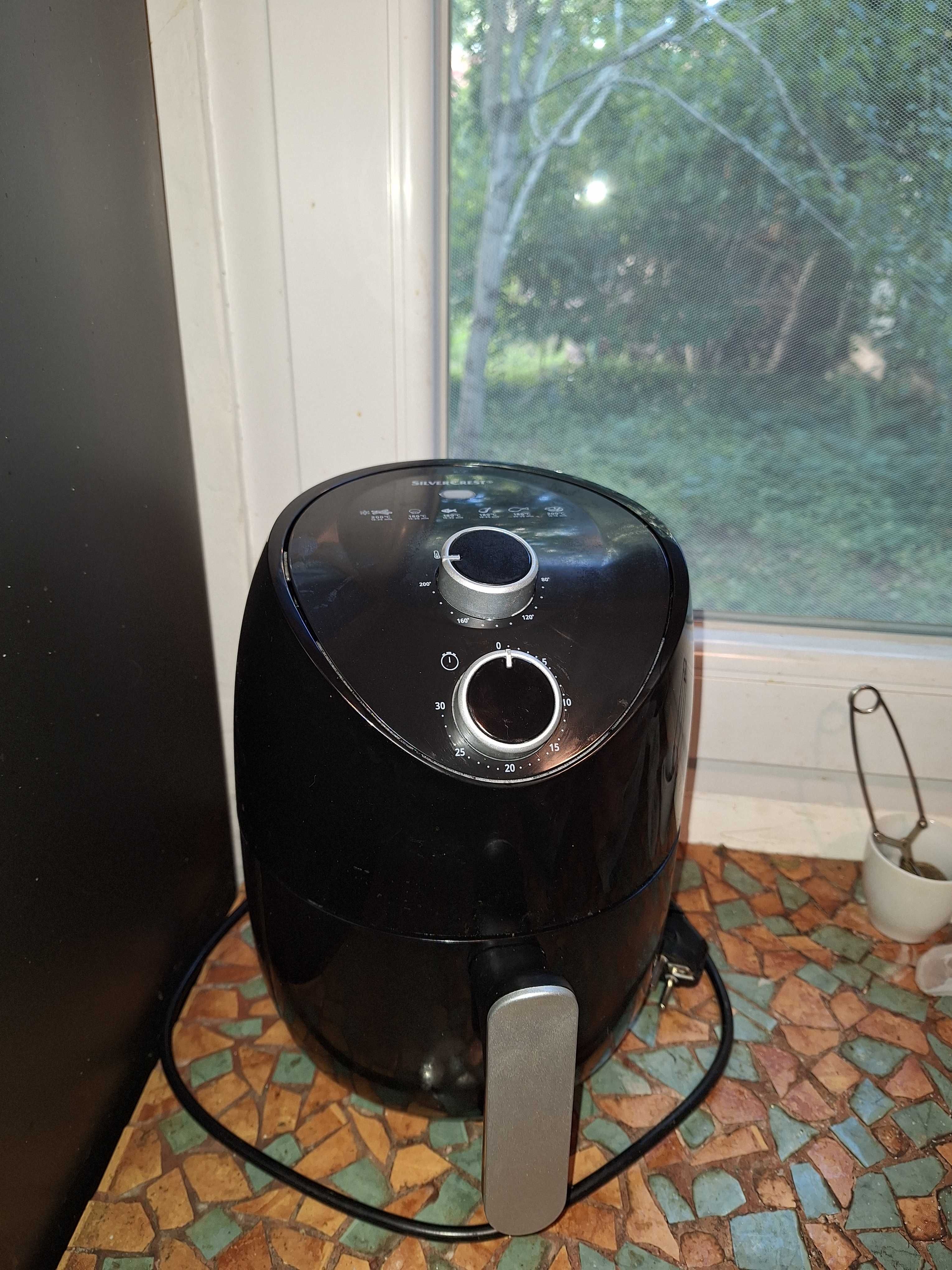 Friteuza cu aer cald 1,5 l, 1000 W