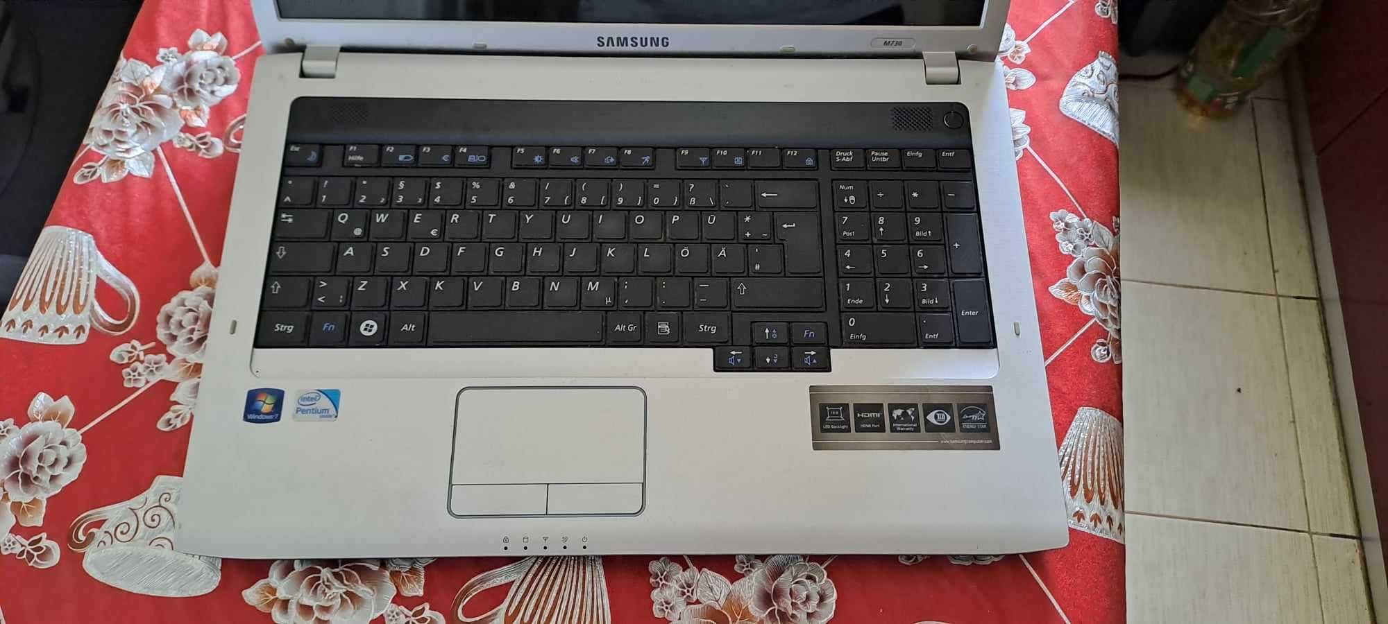 Laptop Samsung :17.3 inch / core2duo / 8 gb ram / 500 gb hard