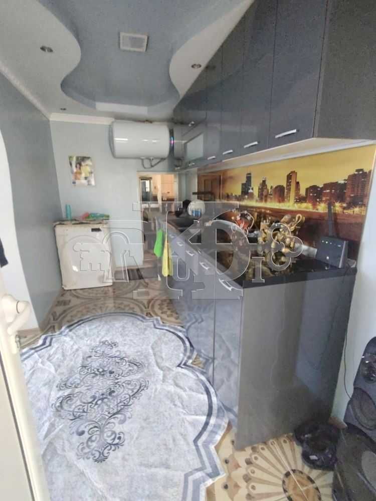 Карапелит, обл. Добрич, къща след основен ремонт с двор, 69000€.