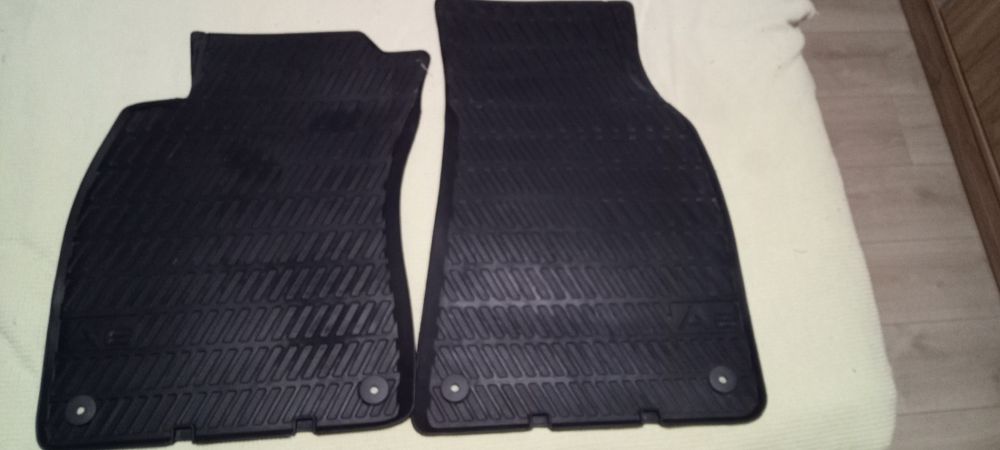 Оригинални гумени стелки за Ауди audi A6 C6 4F