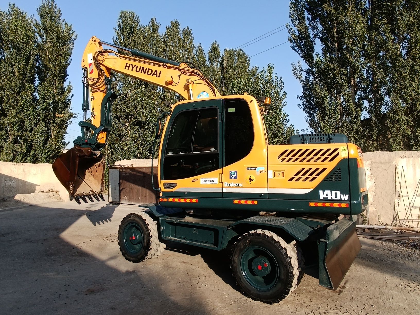 Hyundai 140w ekiskavator