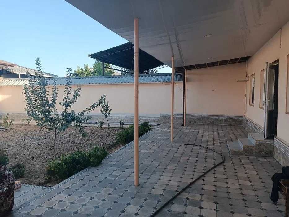 Срочно продается дом в парвозе 2.5 км от уч кахрамон 6 сотки 126000$