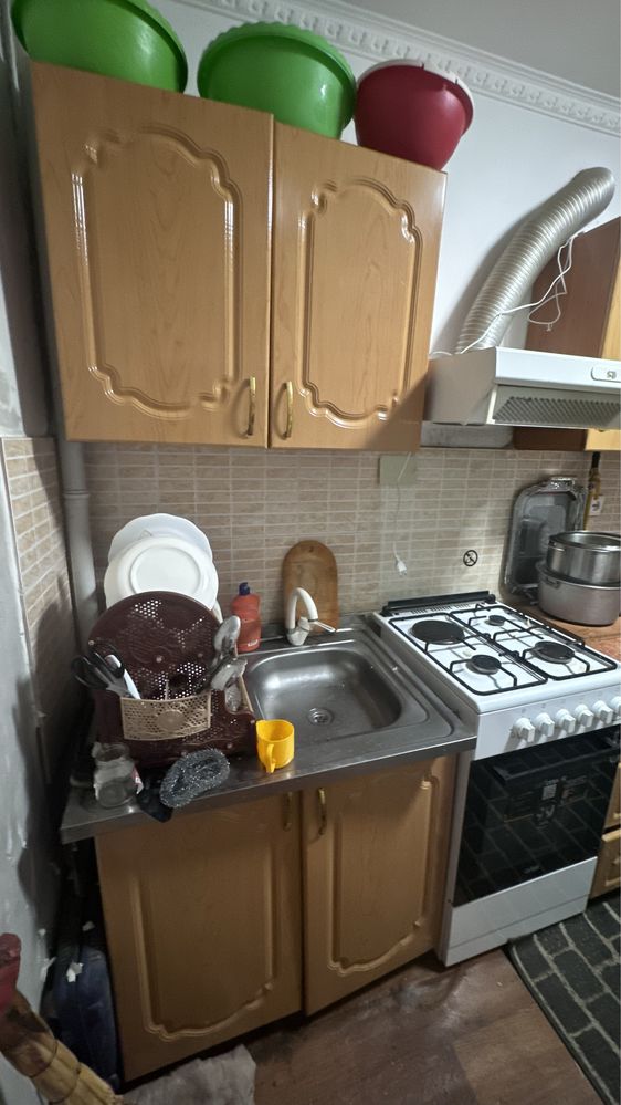 Продается кухонный гарнитур