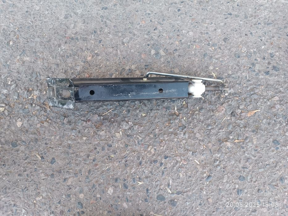 Продам Домкрат от Нексий 1-2. Дамкрат сотаман Нексия 1-2 учун.