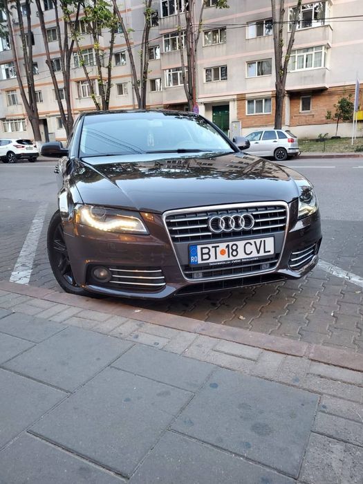 Vând Audi A4 B8 2011