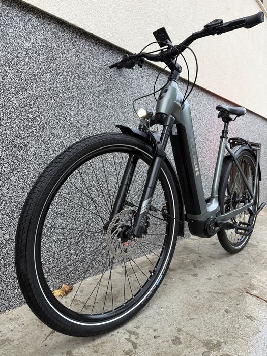 CUBE Kathmandu Hybrid Pro Bosch 750Wh E-Bike Shimano Deore 54см ТОП