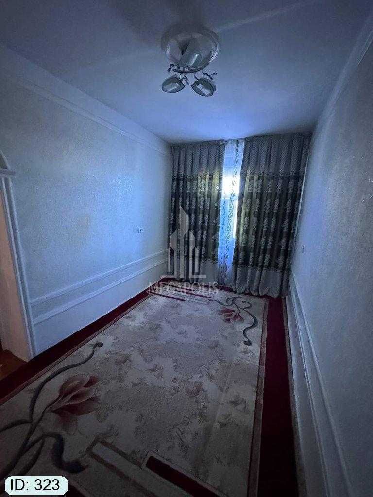 №323 5mikr jomiy tarafda  4 xonali kvartira sotiladi