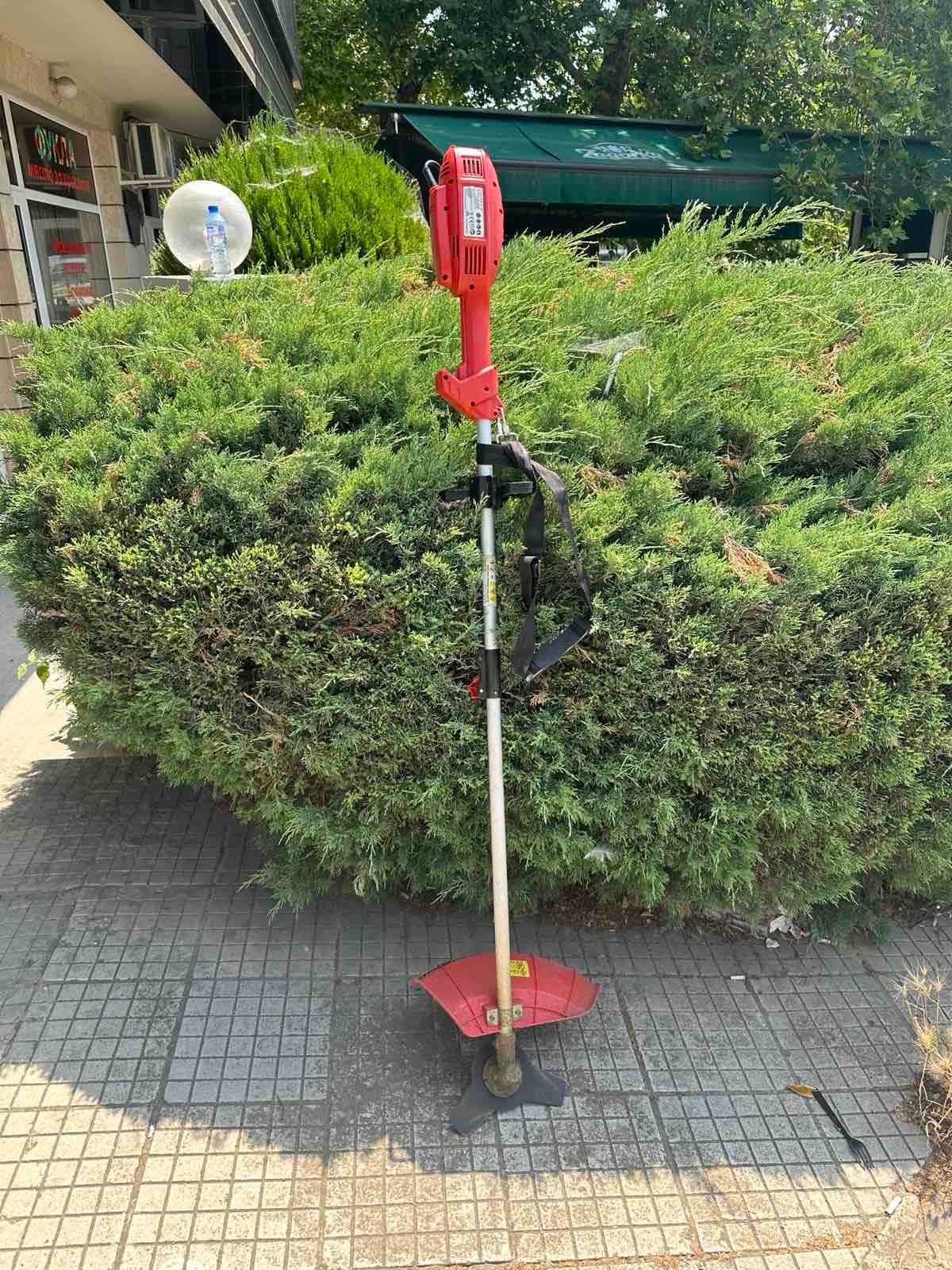 Електрическа коса с корда и нож сгъваема Raider RD-EBC05 1.2 kW, 420mm