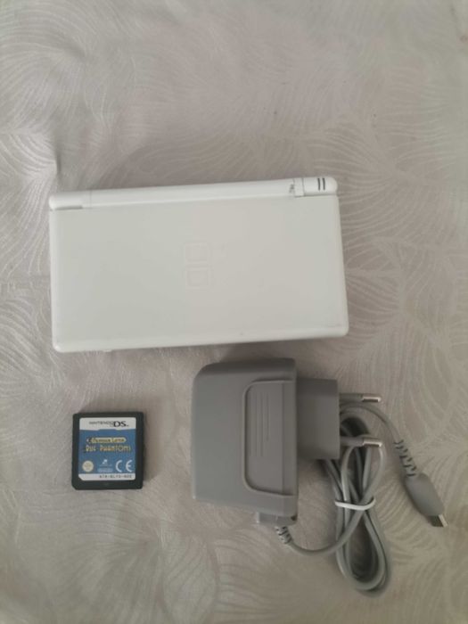 Nintendo DS lite