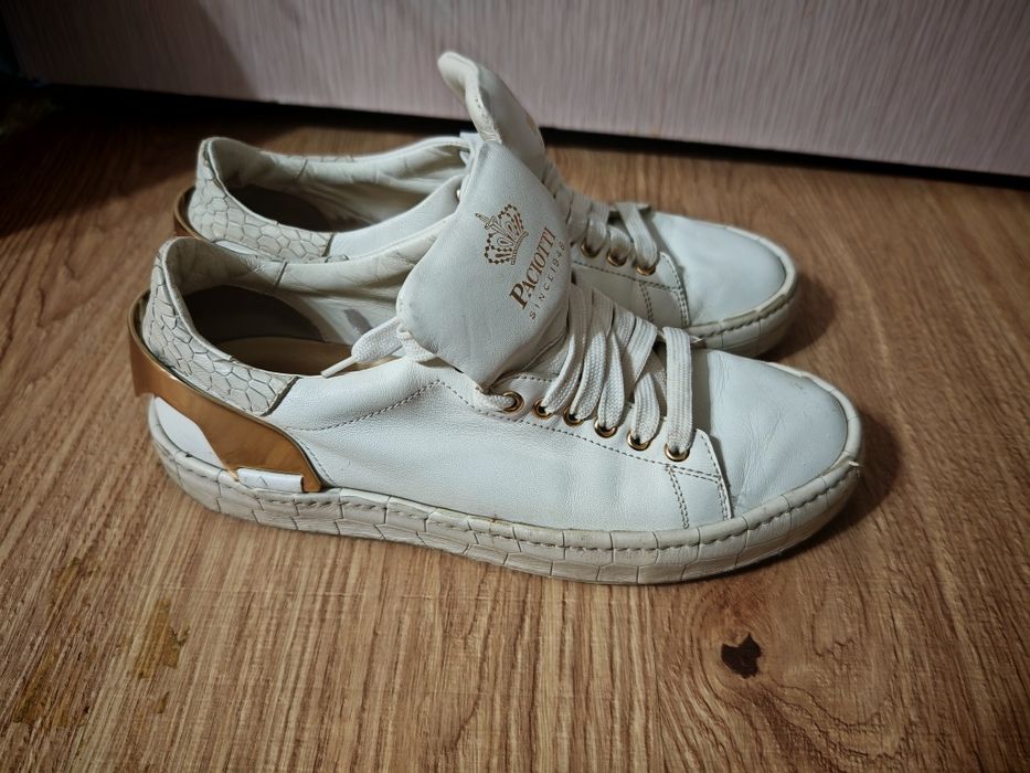 Cesare Paciotti original