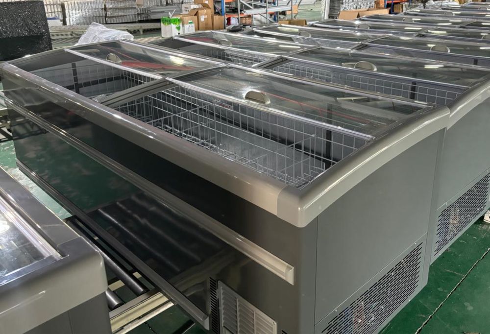 Vitrina/ lada frigorifica pentru produse congelate