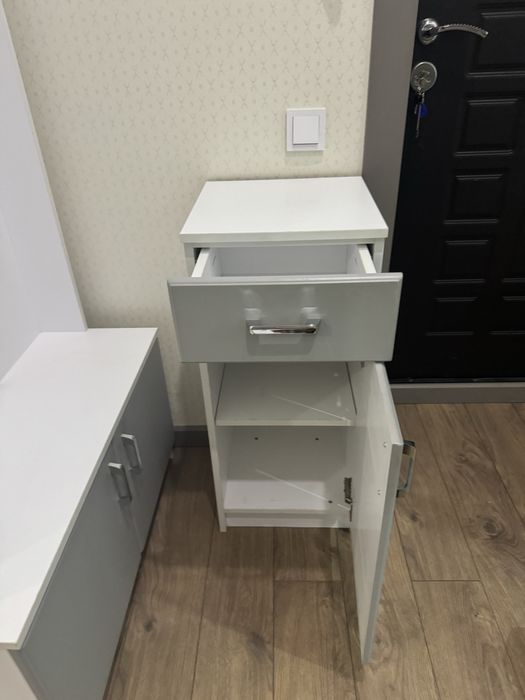 Шкаф для прихожей