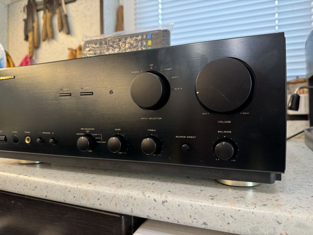 Marantz PM-68 Качествен стерео усилвател