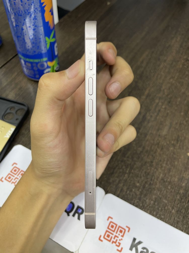 iPhone 13 в хорошем состояний
