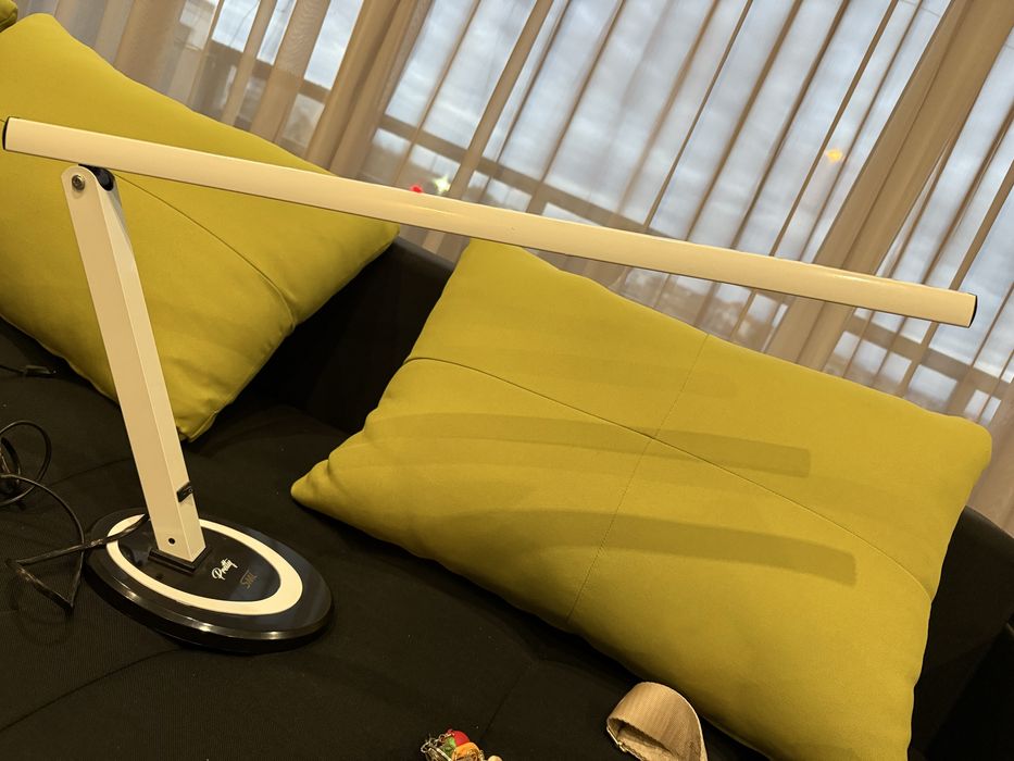 Настолна лампа за маникюр или друга дейност