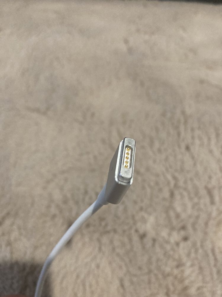 Încãrcãtor MacBook Magsafe 2; 85W - Defect