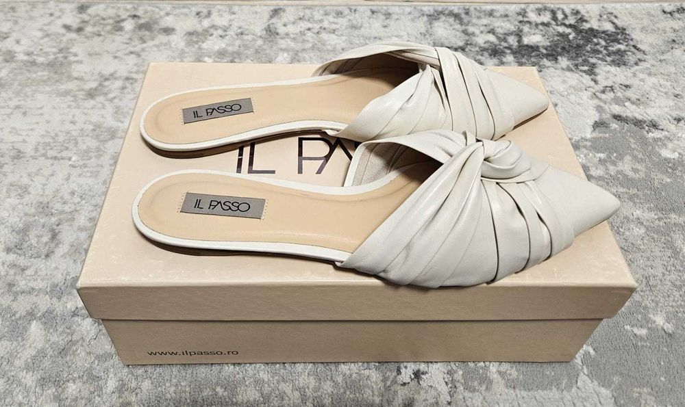 Papuci albi din piele Il Passo