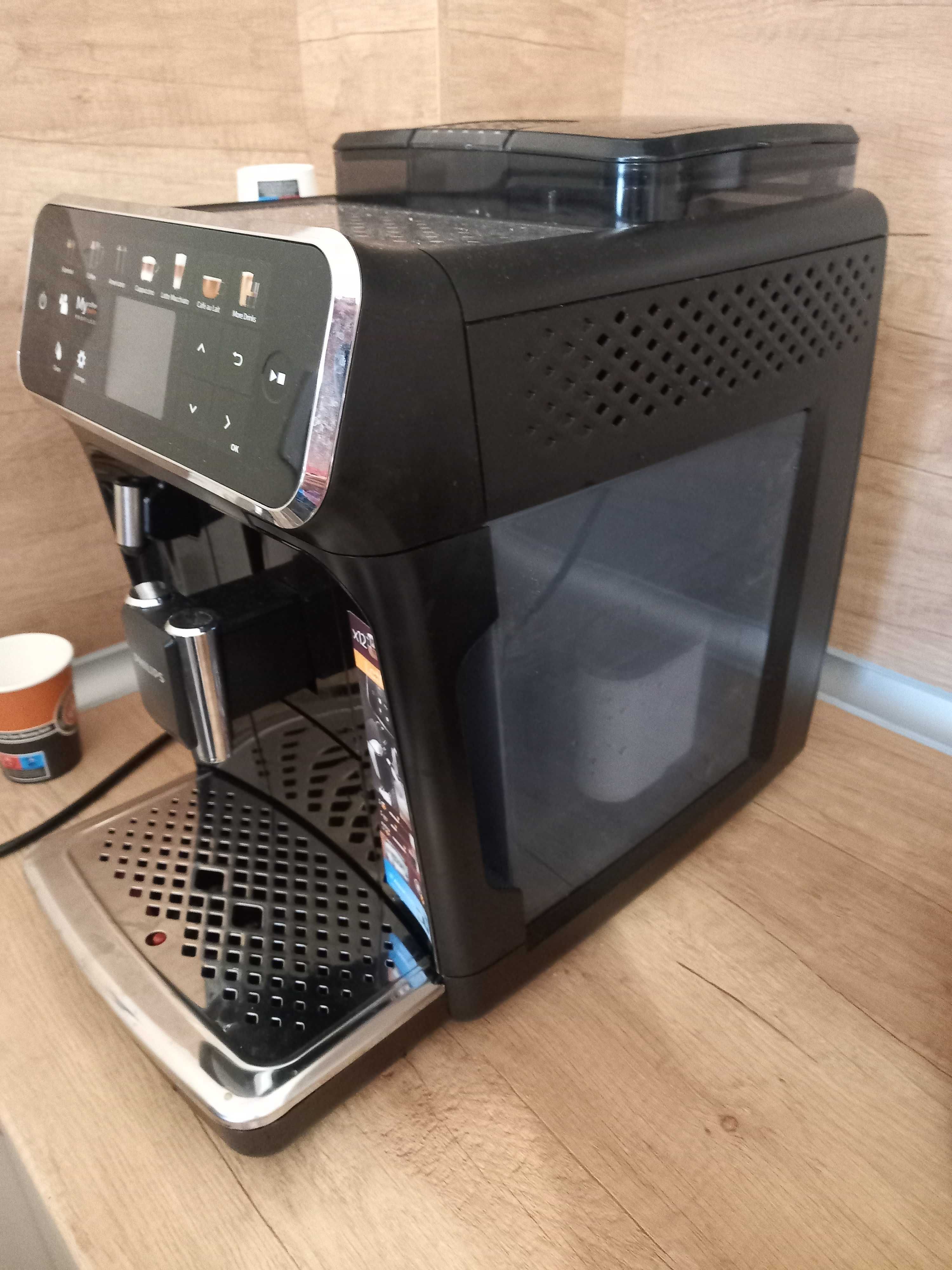 Кафеавтомат  PHILIPS  5400 LatteGo