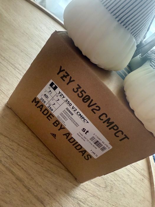 Adidas Yeezy 350 V2 CMPCT – Silver White – NOI