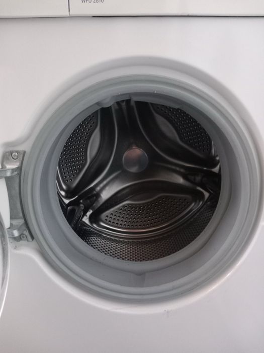 Пералня Bosch WFO2810