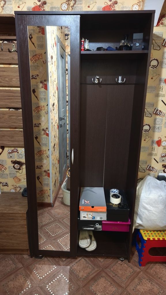 Шкаф для прихожей