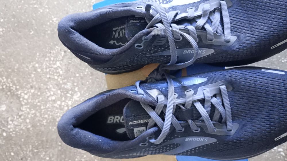 Adidasi Brooks adrenalin 22