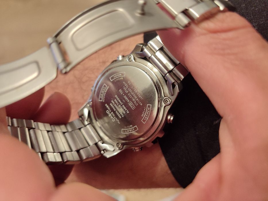 Часовник Casio Hunting Time