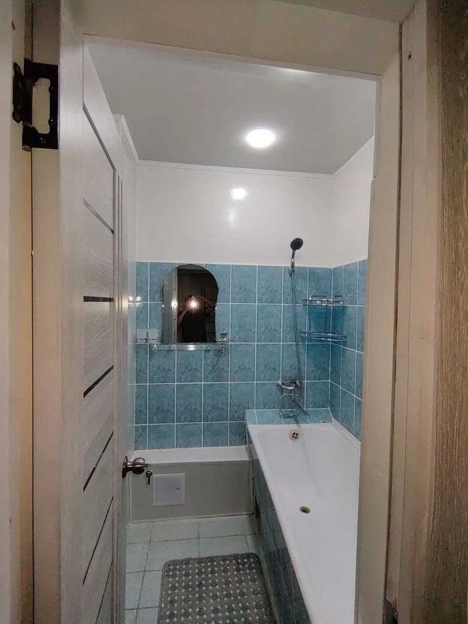 Срочно продается квартира 2/8/9, 56кв.м. Она бола болница.