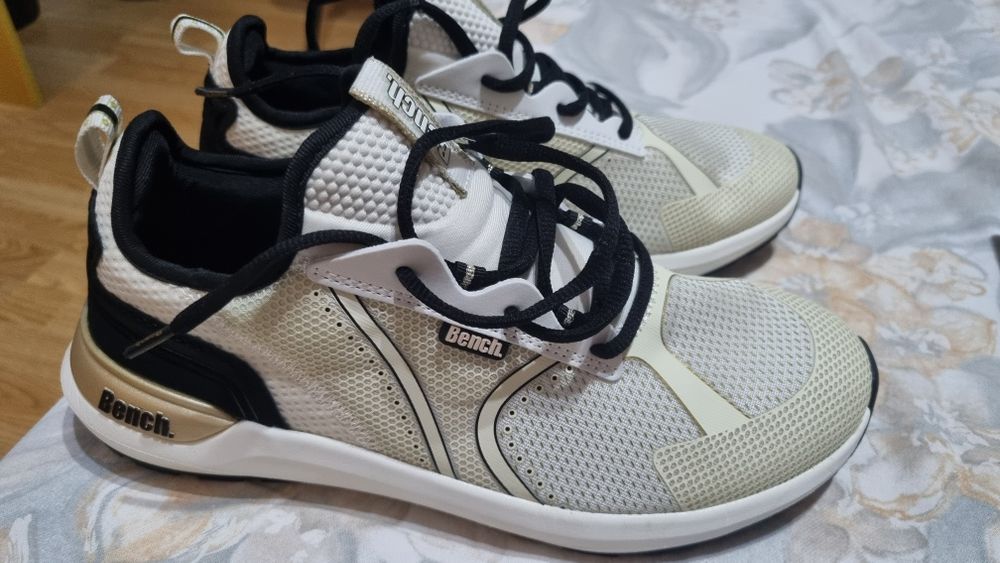 Adidasi Bench dama - marime 40