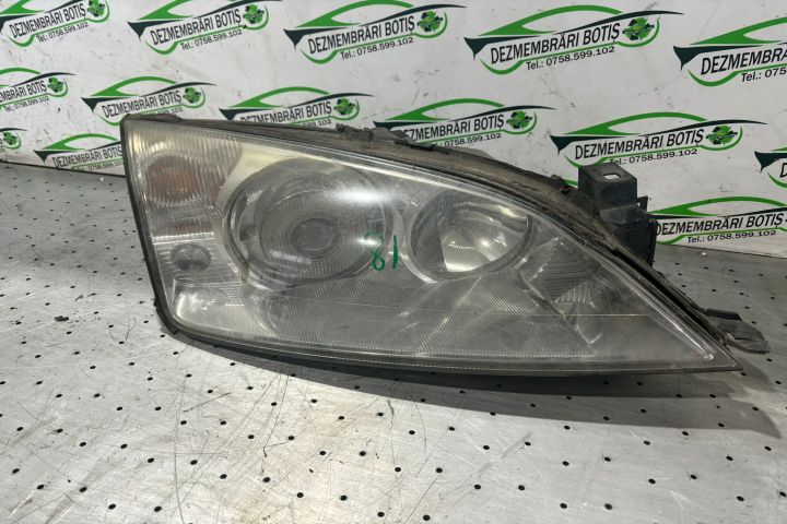 Far dreapta cu Xenon Ford Mondeo MK3