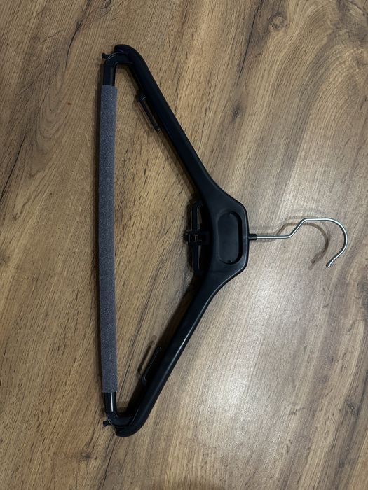 Вешалка в хорошем состоянии, как на фото.