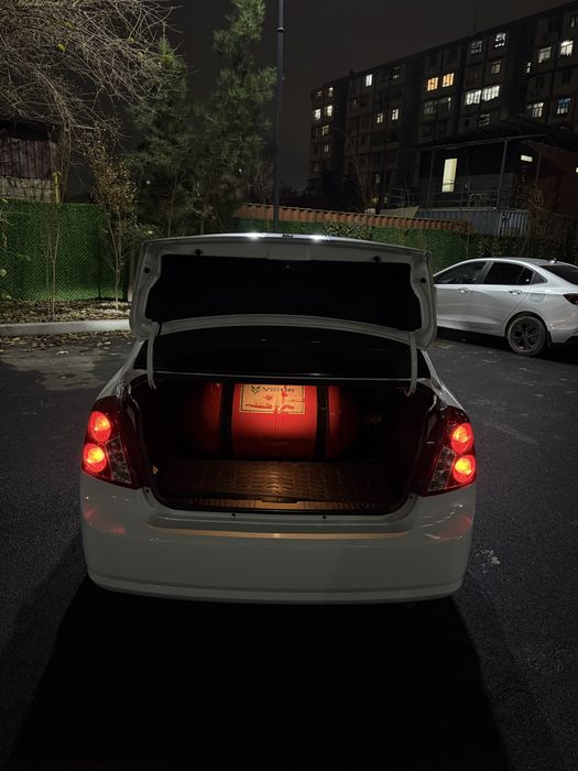 Gentra AT 2022/23 3-pozitsiya Full Oq Sotiladi