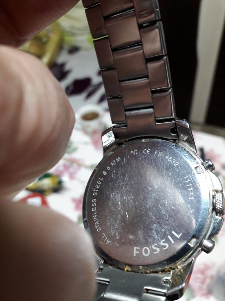 Ceas FOSSIL in stare foarte buna si functional.