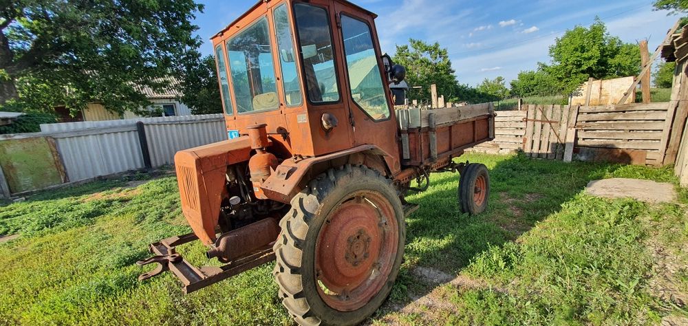 Продаётся Трактор  Т-16.