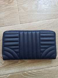 Дамски портфейл в тъмно син цвят