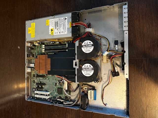 Server Intel SR1530AH 1U S3000AH