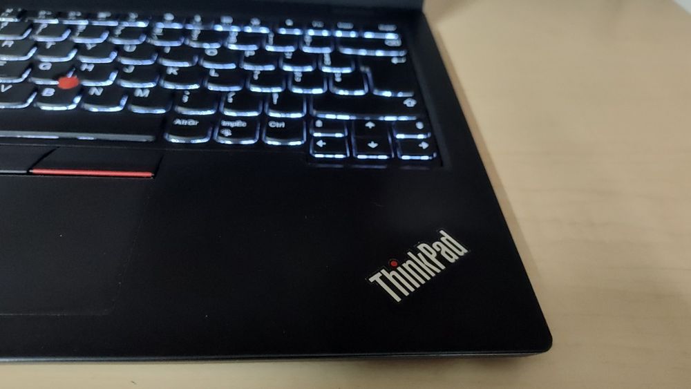 Laptop Lenovo Thinkpad  L390 I5 8365 8 GB ram SSD 256 GB