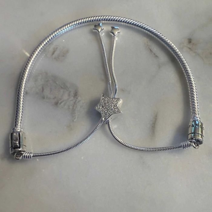 Гривна Пандора|Pandora